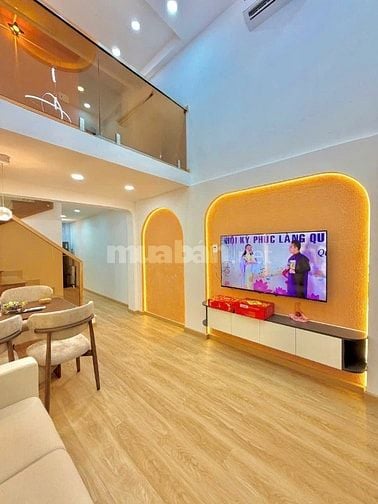 Nhà Trung Tâm Bình Thạnh siêu đẹp giảm giá mạnh siêu đẹp