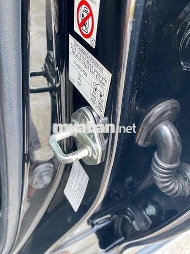 Toyota Fortuner Full 2 cầu Đen 7 chỗ