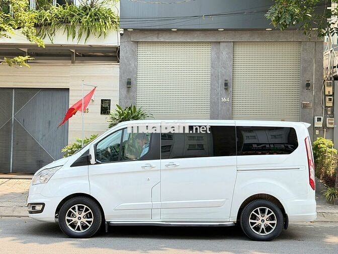 🔴Ford Tourneo Titanium 2019 Bản Đủ, 4 Lốp Mới Thay
