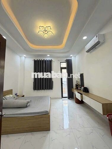 Cho thuê nguyên căn Mới Đẹp, sát mặt tiền đường Phan Văn Trị p10 GV 