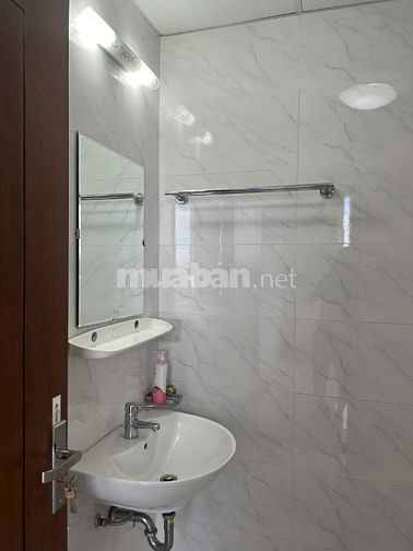 Cho thuê căn hộ chung cư CT36 Xuân La, view Hồ Tây, trong lành, mát mẻ