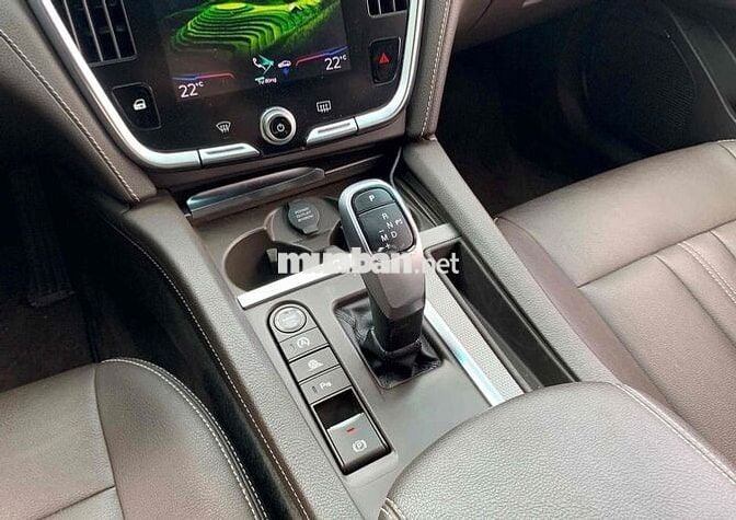 VinFast Lux A2.0 Turbo 2020 Đỏ