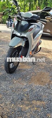 Honda SH160i 2025 Xám xi măng 4000km