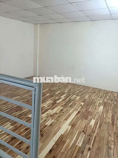 cho thuê nhà 4x16 có cổng, hẻm rộng