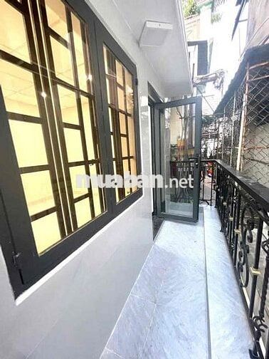 78m2 3Phòng Nhà Nguyễn Văn Tần p2Q8 , gần chợ Rạch Ông Sổ Hồng Riêng