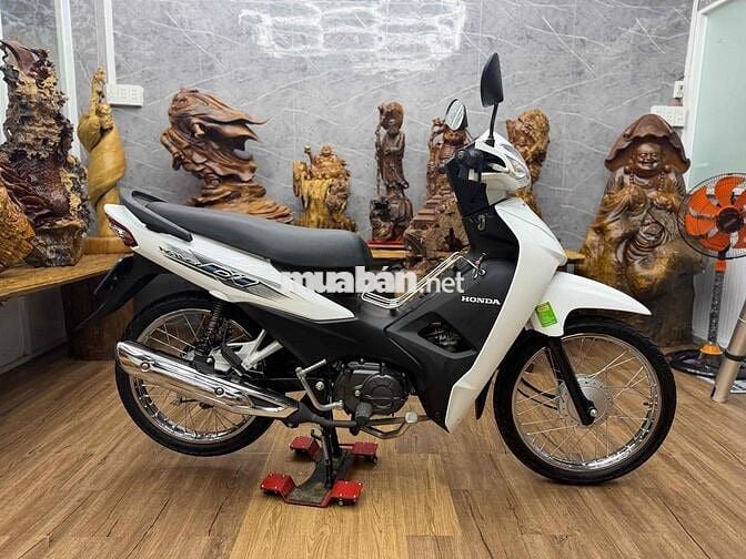 Honda Wave A 2024 có cccd chủ, máy zin. odo 4k