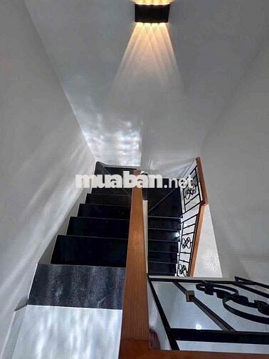 78m2 3Phòng Nhà Nguyễn Văn Tần p2Q8 , gần chợ Rạch Ông Sổ Hồng Riêng