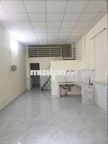 cho thuê nhà 4x16 có cổng, hẻm rộng