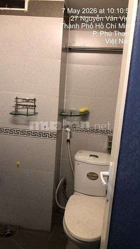 Phòng cho thuê có cửa sổ mở thoáng ở ngay giảm giá còn 1,6 tr/th