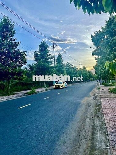 Mặt Tiền Kinh Doanh - mặt sau View kênh mát mẻ - chỉ 440 tr/ mét