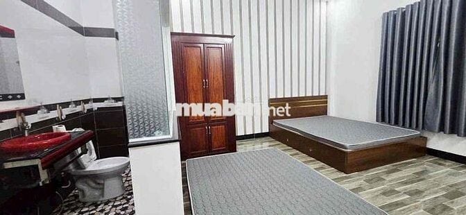 CHO THUÊ NHÀ 2 LẦU NHIỀU NỘI THẤT KHU DÂN CƯ HƯNG PHÚ