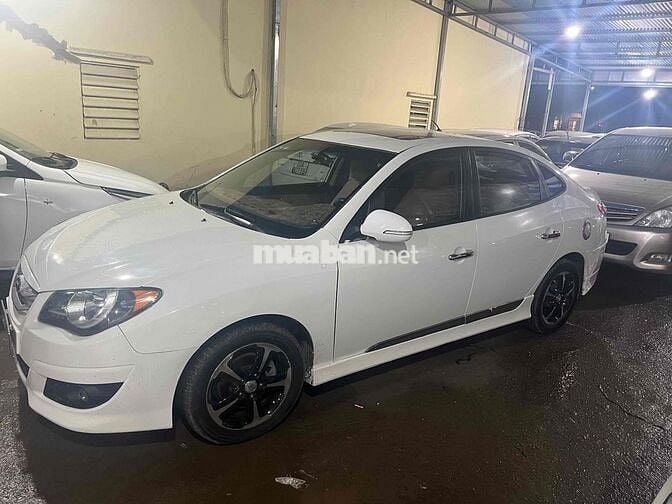 Hyundai Avante 2012 Tiêu chuẩn Trắng
