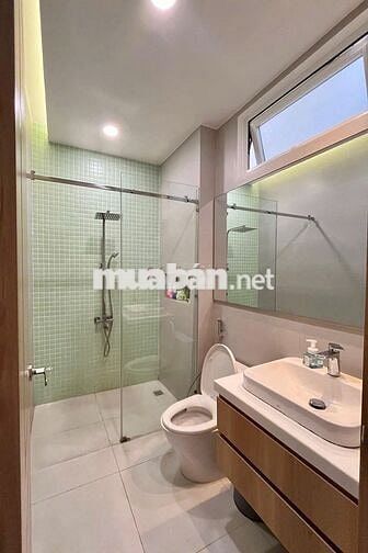 Căn nhà xinh xắn tone trắng ngay trung tâm Phú Nhuận, 5 sàn chỉ 3x !!!