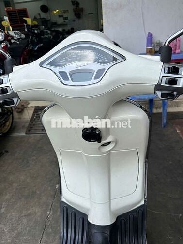 Piaggio Vespa Primavera 125cc 2013 bs 29g1-35665