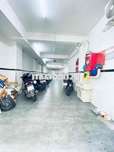 Phòng Mới Full Nội Thất - Thang Máy. Cách ĐH Công Thương - Văn Hiến 5P