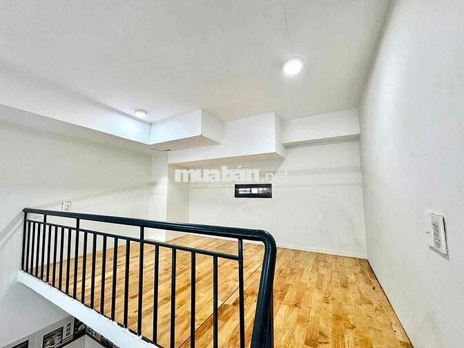 Cho thuê phòng trọ gác lửng gần UFM chỉ tính điện nước