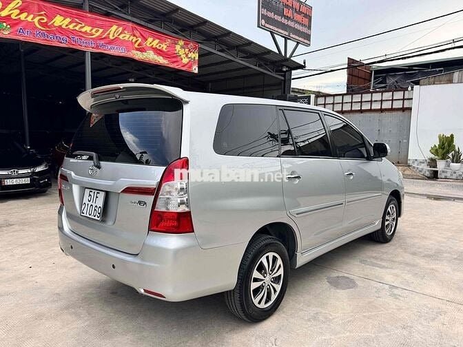 Toyota Innova 2.0G 2015 Số tự động Bạc