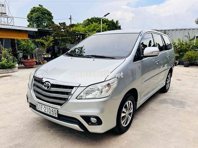 Toyota Innova 2.0G 2015 Số tự động Bạc