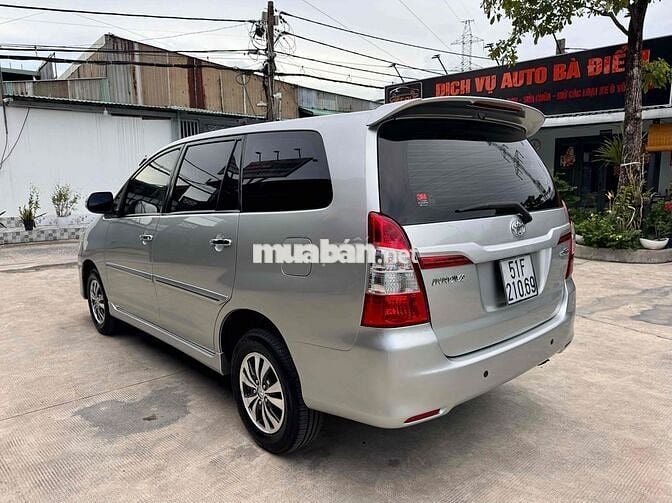 Toyota Innova 2.0G 2015 Số tự động Bạc