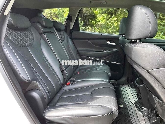 Hyundai SantaFe Đặc biệt 2.4 Xăng Tự động Trắng