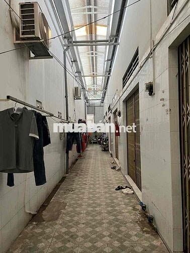 cần bán đất và có 10 căn phòng trò để đi định cư