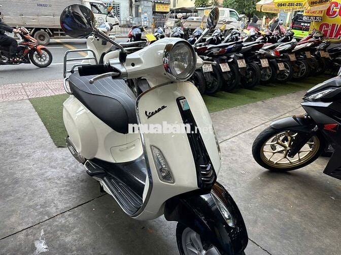 Piaggio Vespa Primavera 125cc 2013 bs 29g1-35665