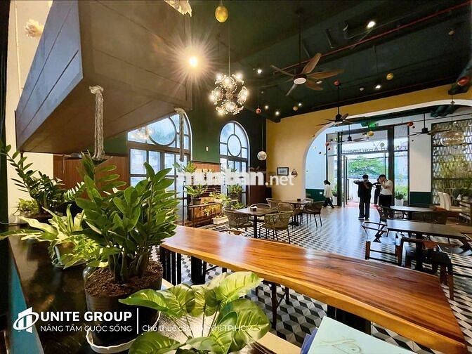 CHDV CAO CẤP GIÁ HỜI Q7 GẦN UFM,TDTU,NTTU,LOTTE,CRESENT MALL ,Q4,Q1,Q8