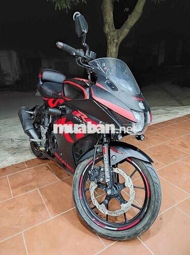 Suzuki GSX R 150 Đen, Đỏ
