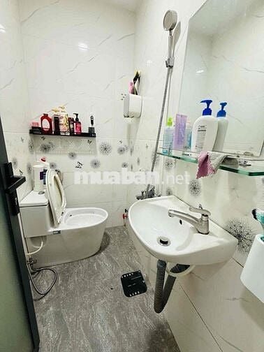 🌹 30M2 - 3 TẦNG - HẺM 3M - AN NINH - CHỈ 4.3 TỶ ☘️Trệt 1 lầu lửng có th