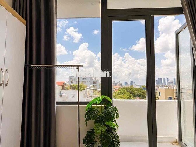 Cho thuê ngay căn hộ mới 100% rộng 35m2 gần Phan Xích Long tiện qua Q3