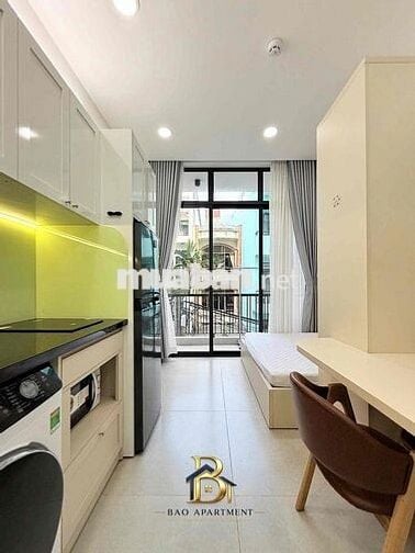 Cho Thuê căn hộ ban công full nội thất tại Sư Vạn Hạnh , Quận 10