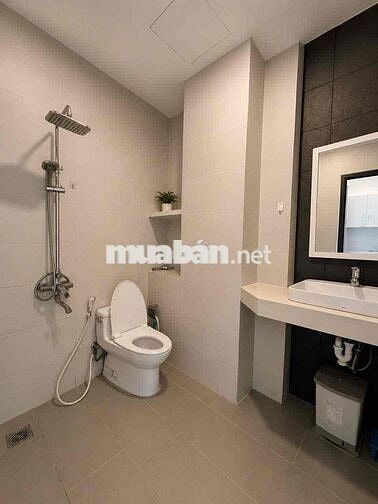 Cho thuê ngay căn hộ mới 100% rộng 35m2 gần Phan Xích Long tiện qua Q3