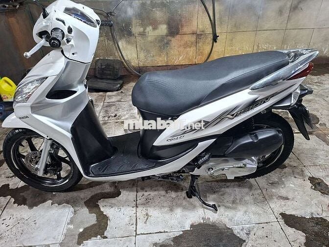 Honda Vision FI 2012 Trắng-bạc-đen