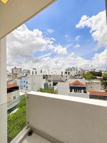 Cho thuê ngay căn hộ mới 100% rộng 35m2 gần Phan Xích Long tiện qua Q3