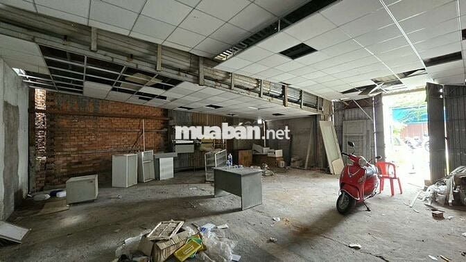 cho thuê nhà kho mặt tiền nhựa đường Kênh T2