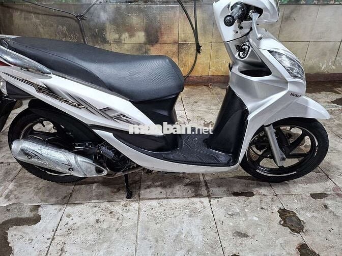 Honda Vision FI 2012 Trắng-bạc-đen