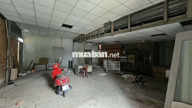 cho thuê nhà kho mặt tiền nhựa đường Kênh T2