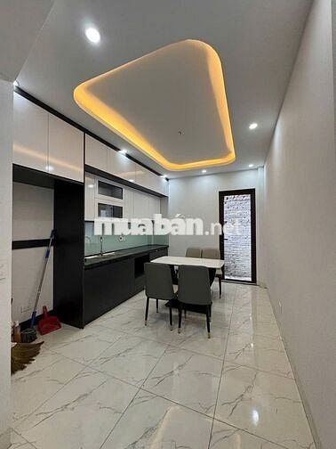Nhà 3 tầng mới xây 40m² ô tô đỗ cửa – Chi Đông, Quang Minh, Mê Linh