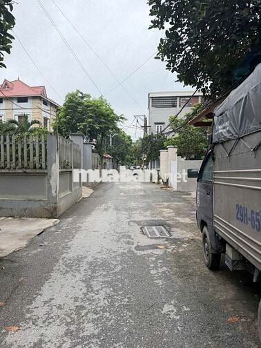 Nhà 3 tầng mới xây 40m² ô tô đỗ cửa – Chi Đông, Quang Minh, Mê Linh