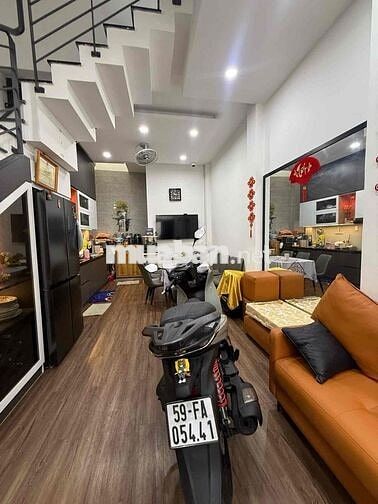 Hot, Bán gấp Nhà 4 Tầng mới đẹp 40m2 Ni Sư Huỳnh Liên, hẻm 3,5m chỉ 4t