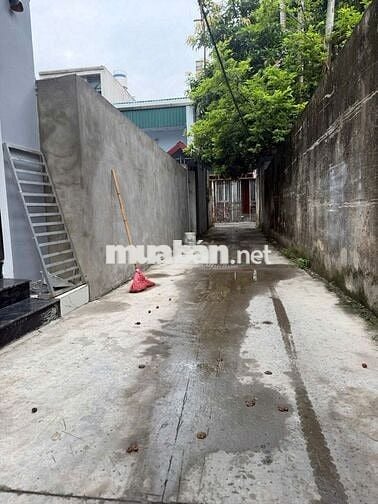 Nhà 3 tầng mới xây 40m² ô tô đỗ cửa – Chi Đông, Quang Minh, Mê Linh