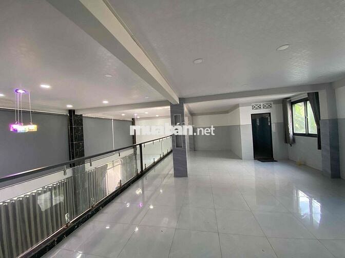 cho thuê Nhà Xưởng diện tích sàn 400m2 giá rẻ 15tr