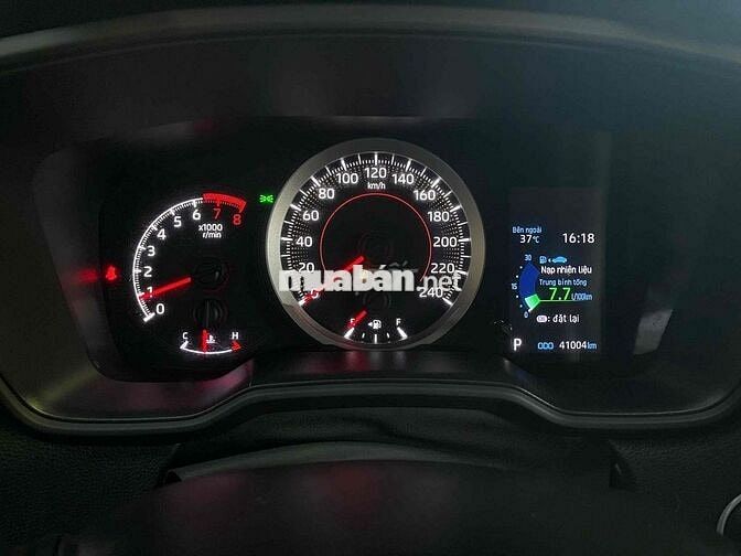 Toyota Corolla Cross 1.8G 2021, xe gia đình 1 chủ