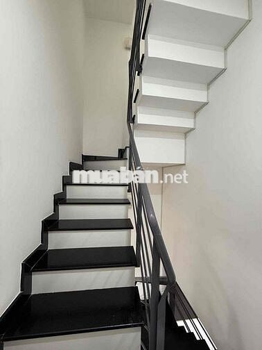 Hot, Bán gấp Nhà 4 Tầng mới đẹp 40m2 Ni Sư Huỳnh Liên, hẻm 3,5m chỉ 4t