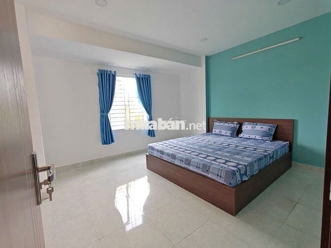 Nhà Đẹp Ngay Chợ - Cổng Chính! SHR Hoàn Công! Giá chỉ Hơn 1 Tỷ!
