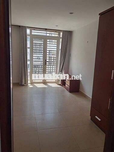 Cần cho thuê nhà Nguyễn Trãi Địa Chỉ  451/…. Quận 5
