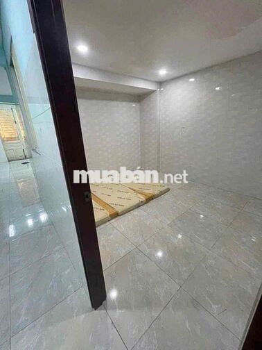 Nhà thuê 7 triệu (4,5m x 12m) 2 phòng ngủ 2 vệ sinh hẻm nhựa 6m