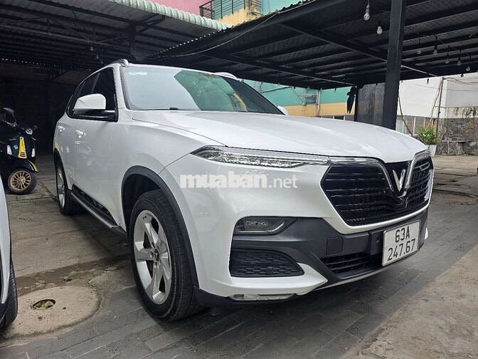 Vinfast Lux SA 2.0 Turbo 2019 7 chỗ