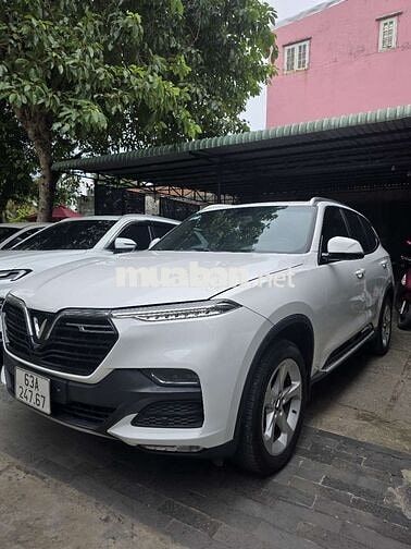 Vinfast Lux SA 2.0 Turbo 2019 7 chỗ