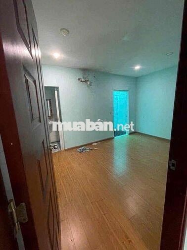 Nhà thuê 7 triệu (4,5m x 12m) 2 phòng ngủ 2 vệ sinh hẻm nhựa 6m